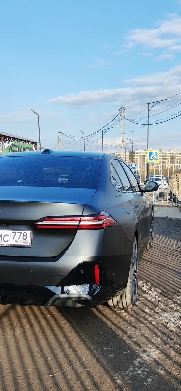 Антигравийная защита матовым полиуретаном BMW СПб